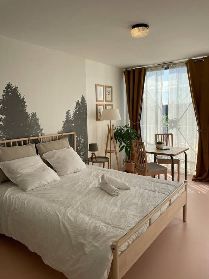 Charmant Studio Avec Parking - Confort Moderne Bourges Esterno foto