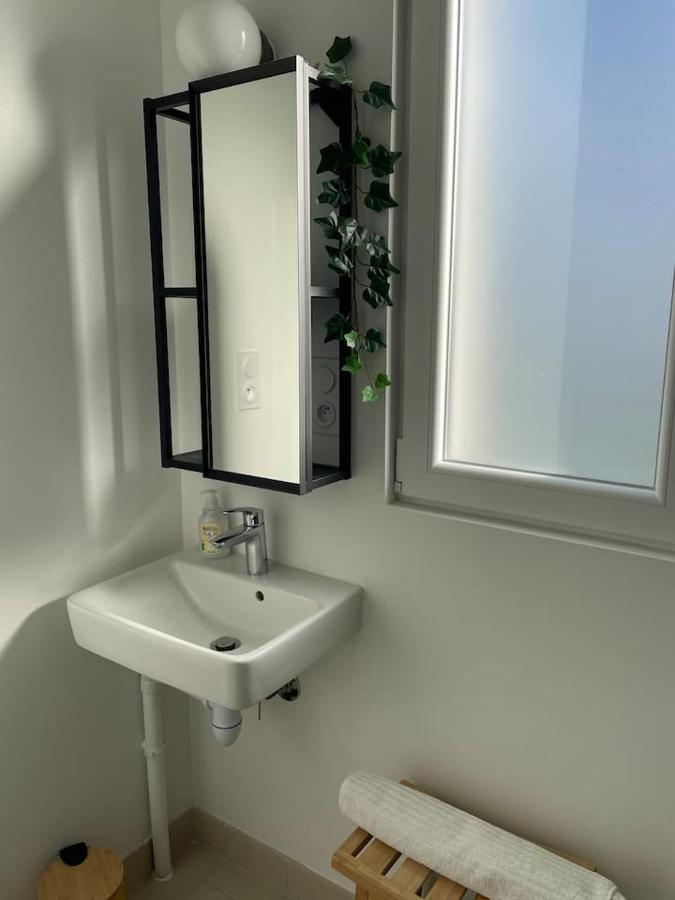 Charmant Studio Avec Parking - Confort Moderne Bourges Esterno foto